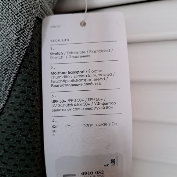 Lole shirt - Picture 6 of 6